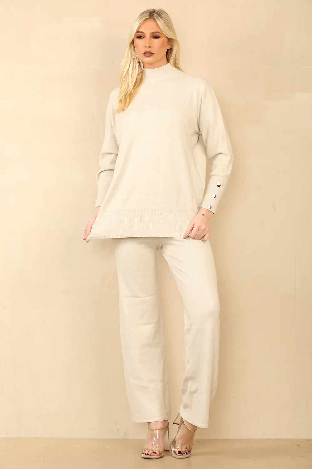 COLE GOLD BUTTON SLEEVE LOUNGEWEAR - BEIGE