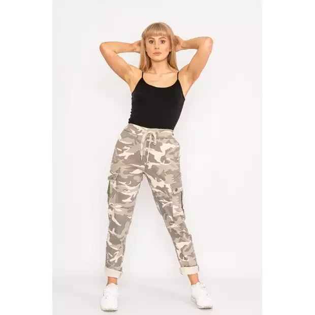 Camouflage high stretch magic joggers