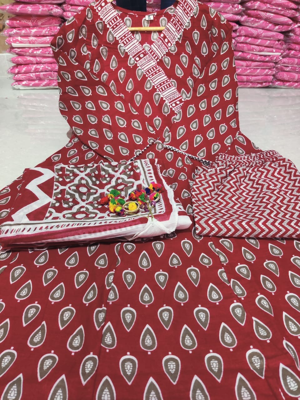 Full Kurta set Festival Launch Embroidery