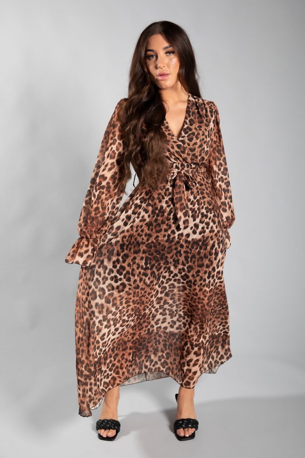 LEOPARD PRINT BELTED MAXI DRESS