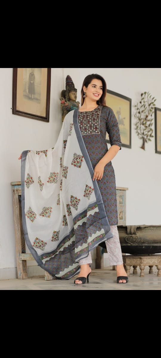 Beautiful heavy cotton fabric kurti bottom and dupatta