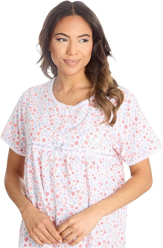 Ladies Short Sleeve Poplin Nightdress by Countess Christie