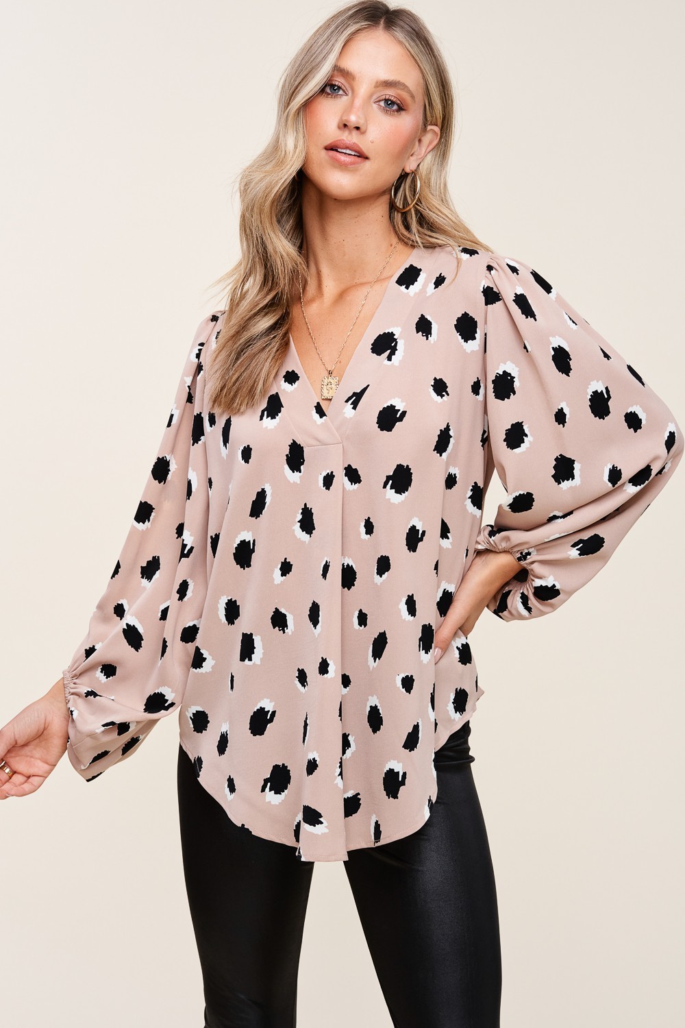 LEOPARD FOLDED V-NECK LONG BALLOON SLEEVE BLOUSE