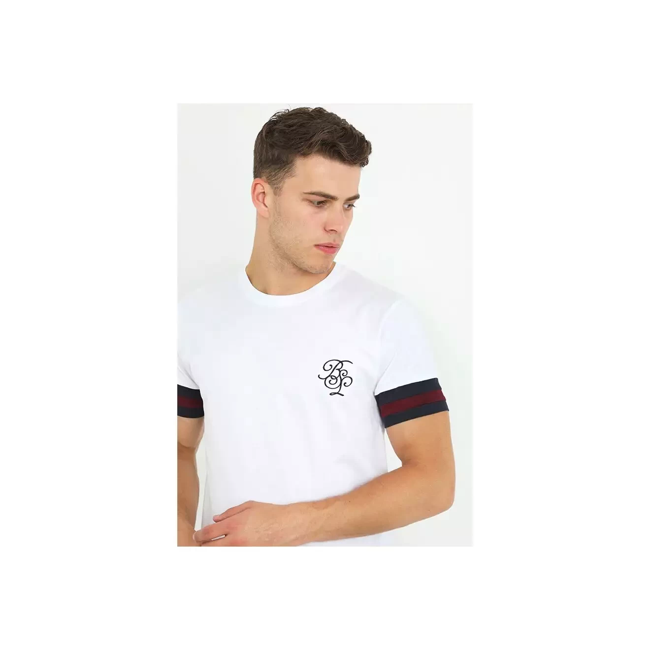 White contrasting binding t-shirt