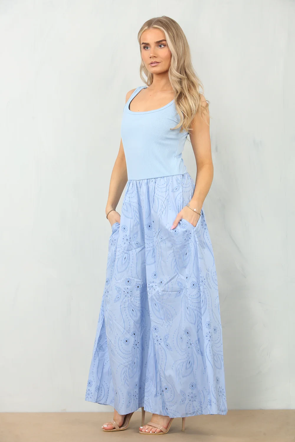 PRINTED EMBROIDERED RIBVEST JUMPSUIT