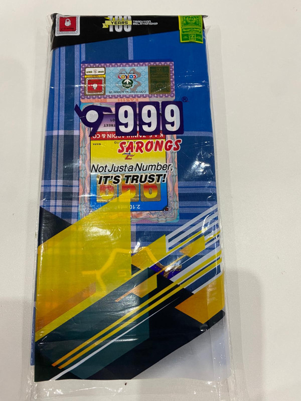 Checks Lungi - 999 Brand Blue based SARONGS Model Lungi